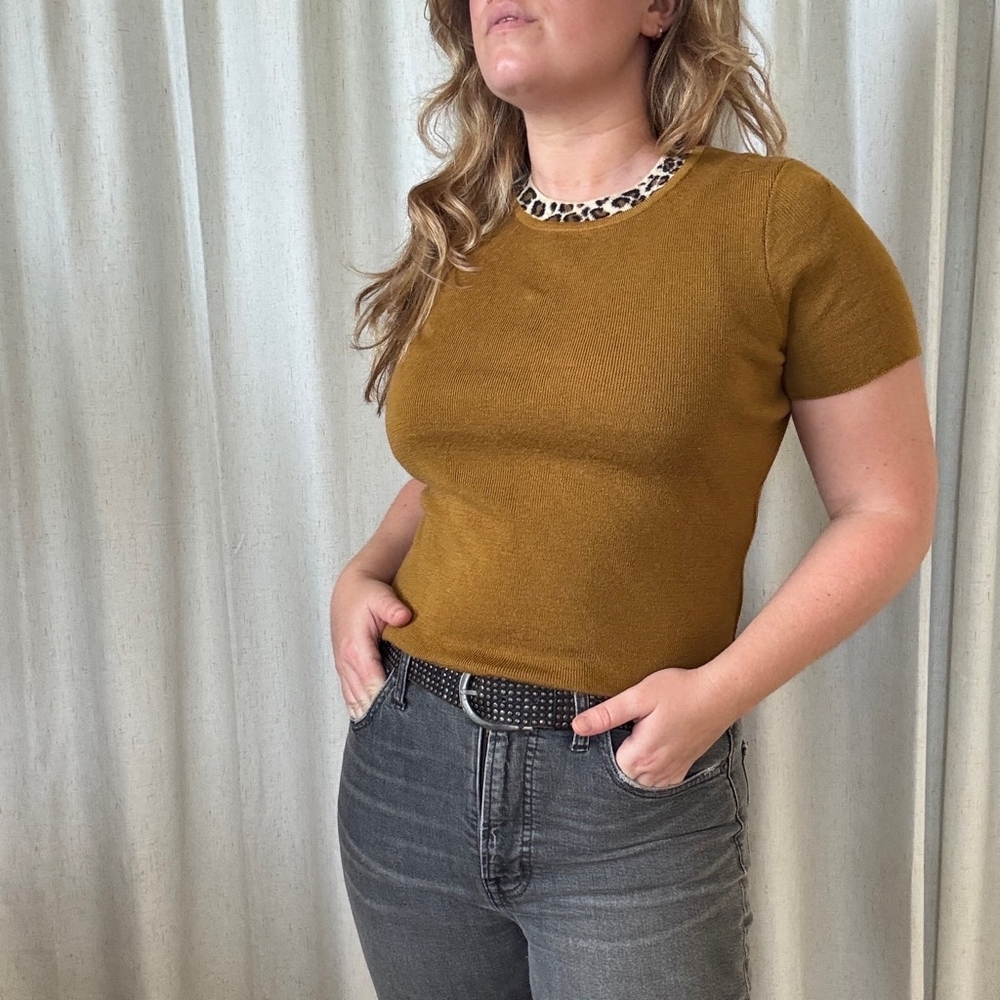 Vintage Caché Sweater with a cheetah neckline • Size: S